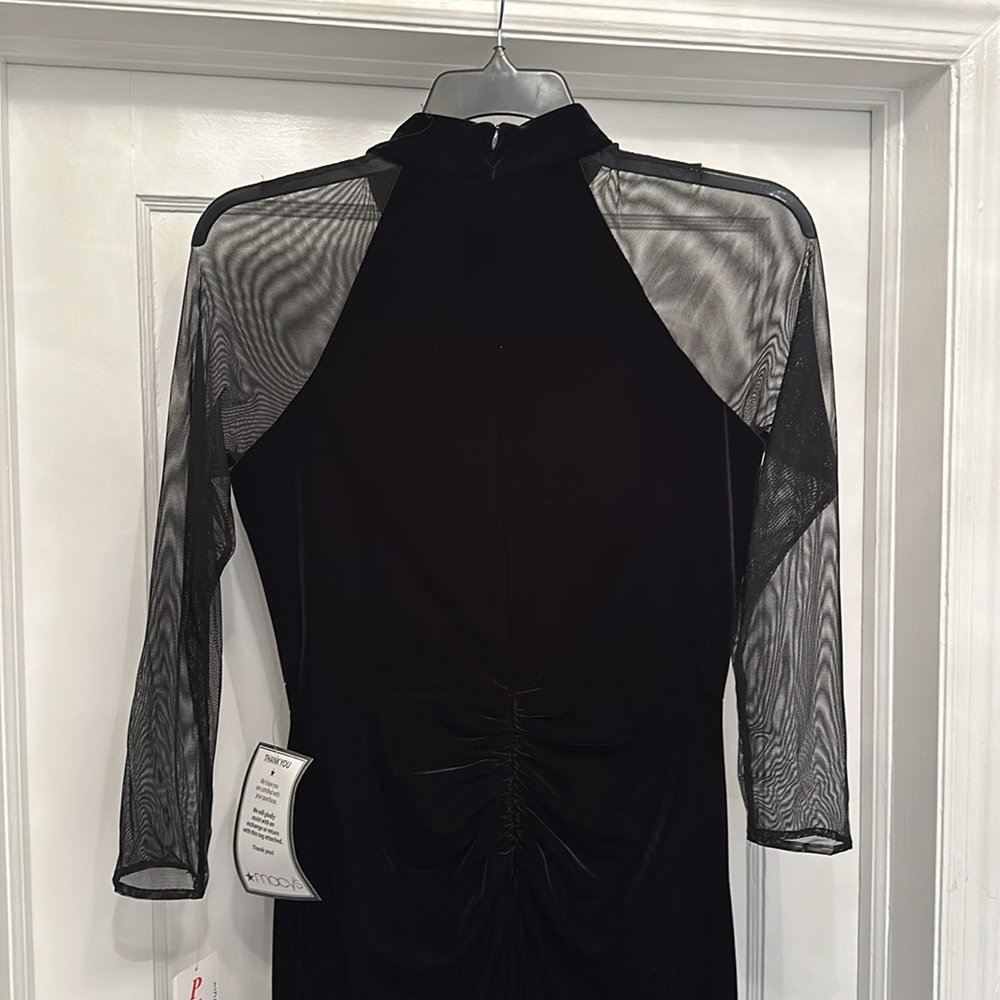 Black Betsy & Adam Gown - Picture 7 of 8
